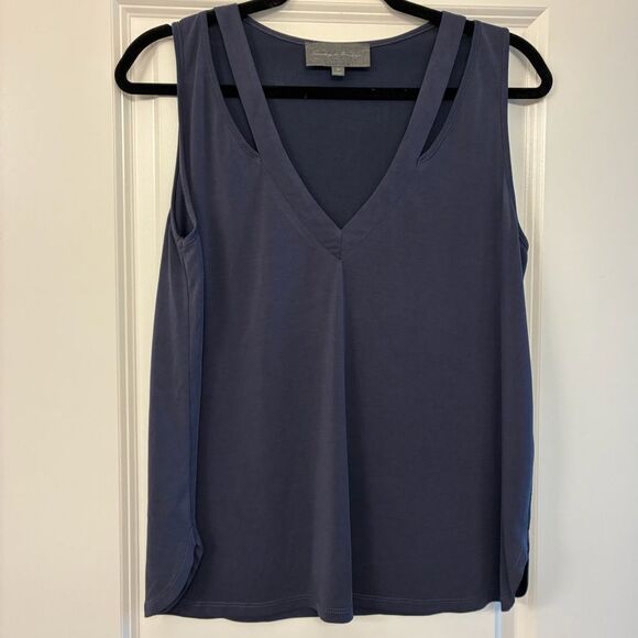 ANTHROPOLOGIE SUNDAY IN BROOKLYN Sleeveless Blouse Navy Women's Size Medium - Picture 1 of 5
